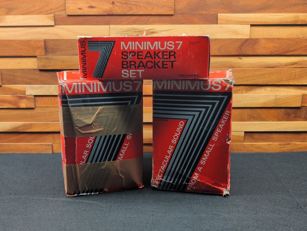 2 New In Box Realistic Minimus-7 40-2030 Black 40W Bookshelf Speakers Read Desc
