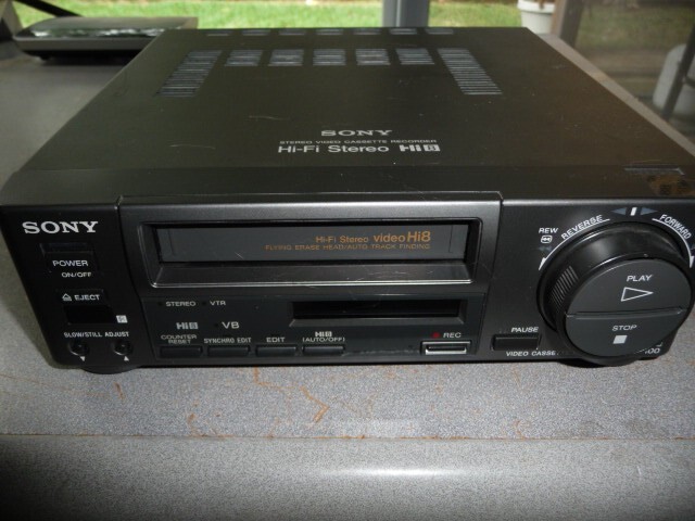 Sony EV-C100 Hi8 Video8 VCR Just serviced works perfectly