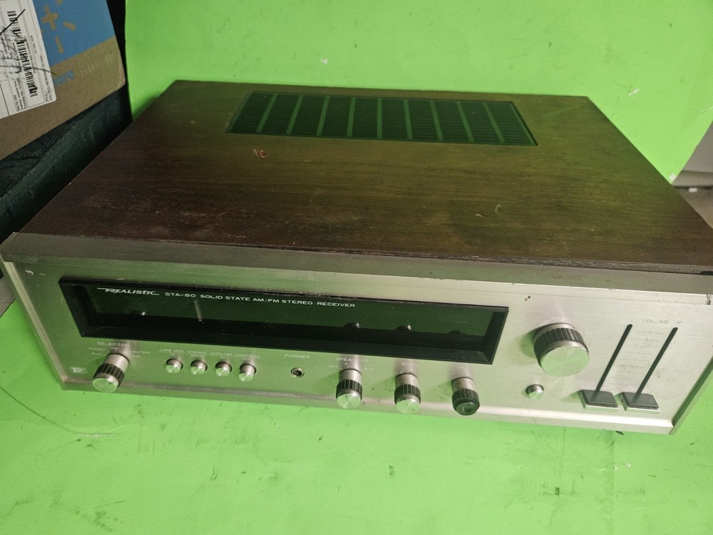 Vintage Realistic RadioShack STA-80AM/FM Stereo Receiver- Walnut Case