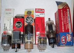 Lot of (100+) NOS & used tubes in boxes,collection,radio,amp,compactron,octal,++
