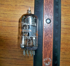 Strong Beckman by RCA Short Gray Plate Solid O Getter 6AN8A Tube