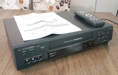 Mitsubishi HS-U748 S-VHS VCR w/Remote – Excellent
