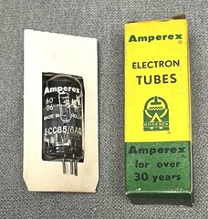 (1) Amperex / Bugle Boy ECC85 / 6AQ8 Dual Triode Tube – Heerlen, Netherlands NOS