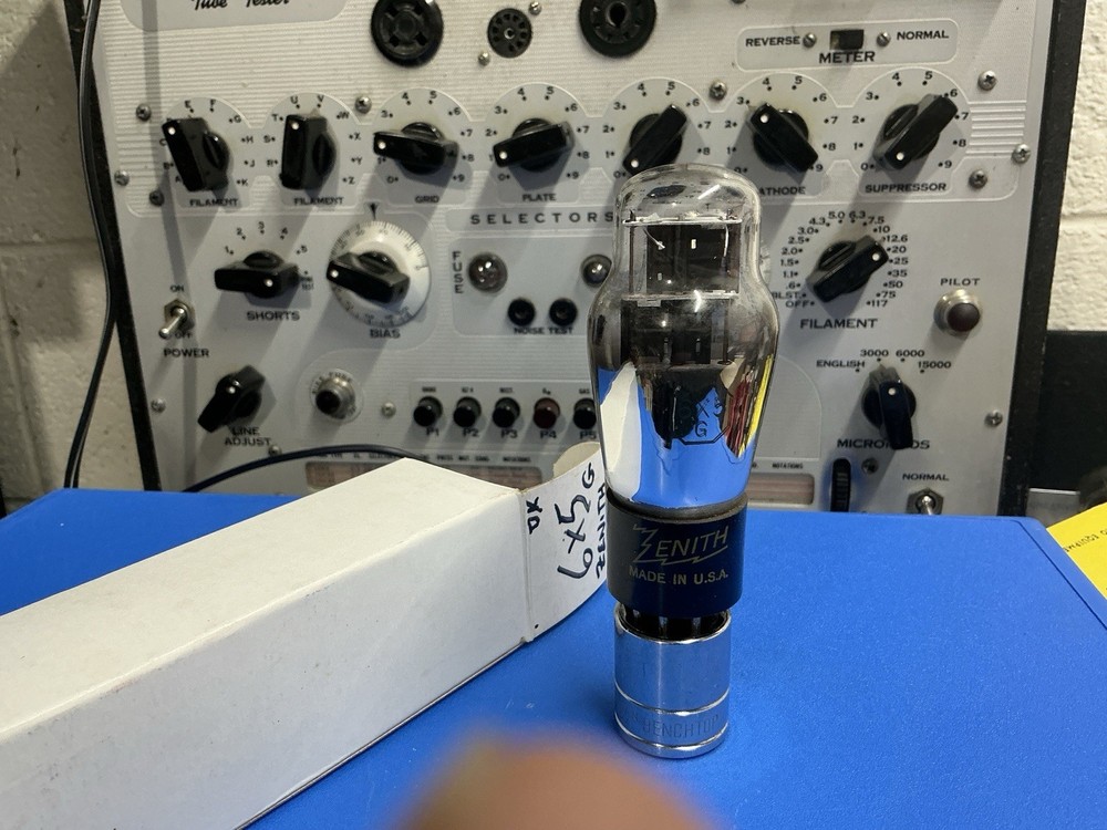 Zenith 6X5G vacuum tube – Coke Bottle Shape – Black Plate 3 Mica tube – USA