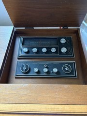 Sylvania Color TV Console Cabinet Entertainment Center w/ Controls CF 56 2W