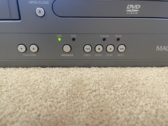 Magnavox DV225MG9 DVD/VCR Combo Player/Recorder W/ Remote TESTED WORKS