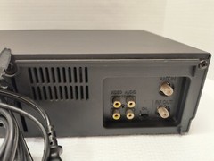 RCA VR525 4 head VHS VCR player/recorder Tested Works no remote