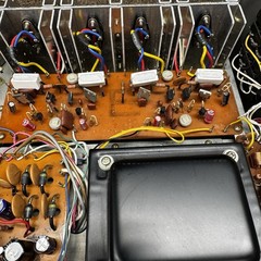 AKAI AA-1050 VINTAGE AM/FM STEREO RECEIVER – SERVICED – CLEANED – TESTED