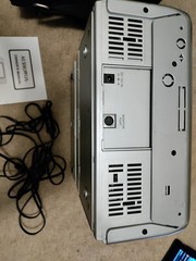 AudioVOX VBP2000 Portable VHS Player LCD Monitor Consolefor Parts