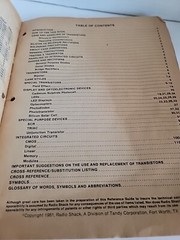 Vintage Radio Shack Semiconductor Reference Handbook 276-4005 (1982) Tandy Corp