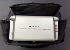 Audiovox VBP2000 Portable VHS Video Tape Player + Bag AC & Car Adapters 5″ LCD