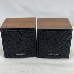 Realistic Minimus 0.3 Cat. 40-1250 Shelf Speakers 7 Watts Set of 2 VTG Untested