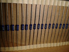 20pcs NEW DALE PTF-56 250R 0.05% 10ppm EXTREMELY HIEND RESISTORS FOR AUDIO!