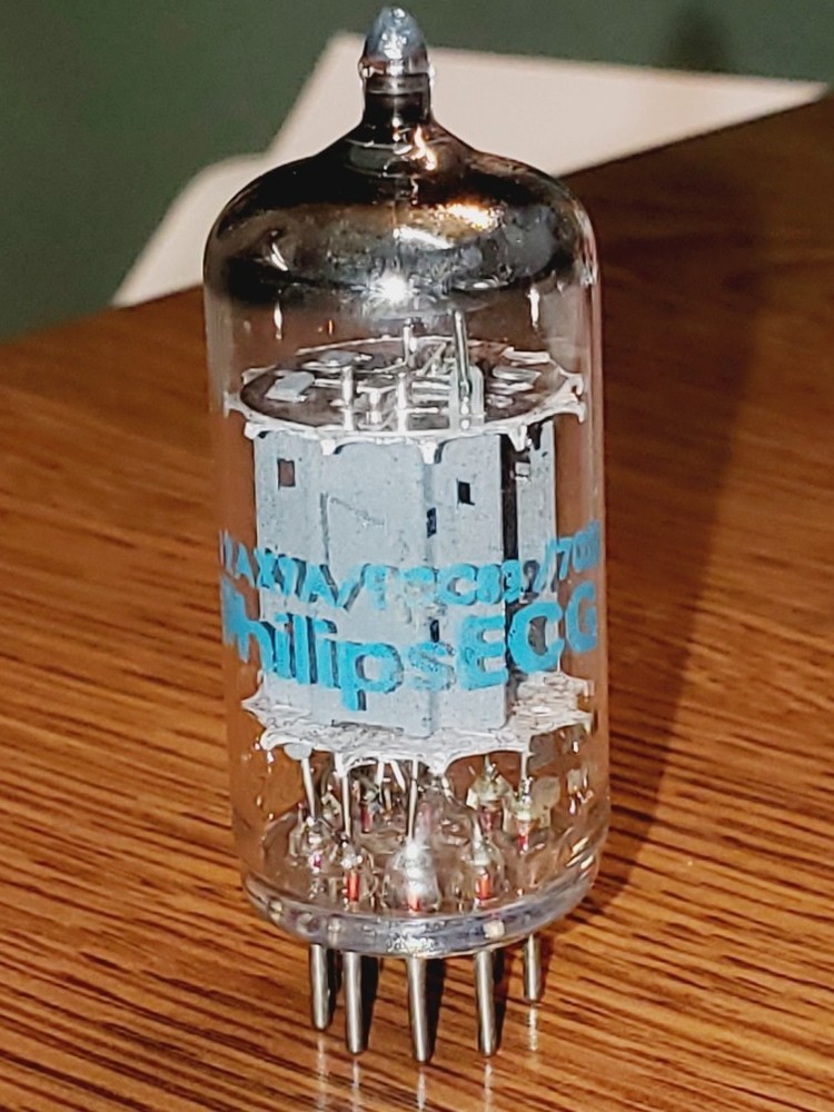 7025/12AX7A Philips Smooth Long Plate MaxiPreamp2/TV7 tested (1) tube lot