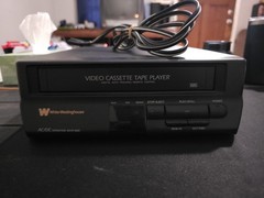 White Westinghouse Video Cassette Player WVCP-8000 AC/DC | Tested/Works!