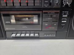 Vintage Sanyo C 32 SM/FM STEREO CASSETTE EQUALIZER BOOMBOX Excellent Tested 100%