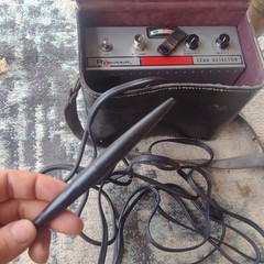 Vintage 1964 Hughes Aircraft Company ROBINAIR no. Ld-101 Leak Detector. Untested