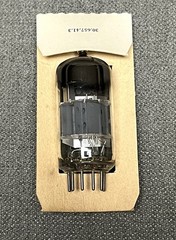 (1) Amperex / Bugle Boy ECC85 / 6AQ8 Dual Triode Tube – Heerlen, Netherlands NOS