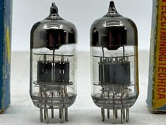 (2) Sovtek Reflector 7025 12AX7WB Preamp Tubes Tests NOS TV-7U