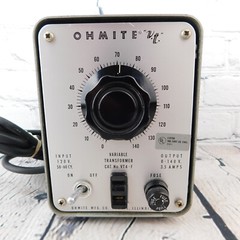 Vintage Ohmite VT4-F Variable Transformer 3.5 amp POWERS ON – NOT TESTED Clean