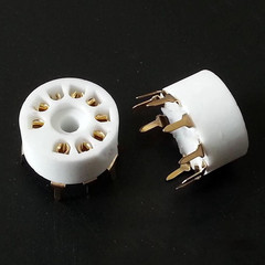 5Pcs Ceramic 9 Pin B9A PCB Mount Tube Socket for 12AX7 12AT7 12AU7 ECC83 ECC82 E