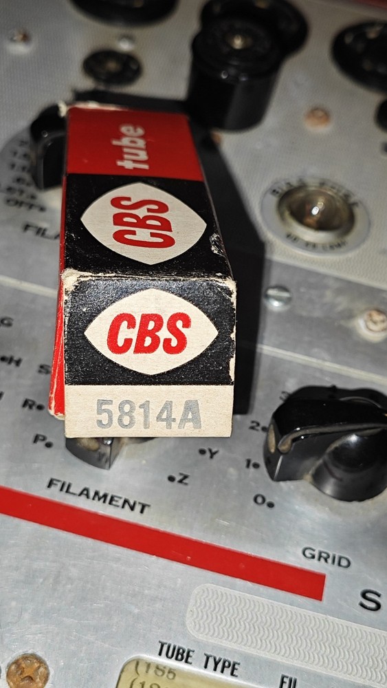 CBS 5814A tubes, black plates, square / D getter