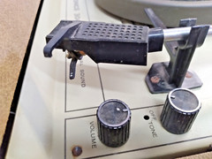 Audiotronics Model 304A, 4-Speed 16/33/45/78 RPM, Turntable, Record Player