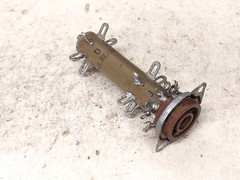 Nice Vector Long 9 pin Miniature Tube Socket Turret / Old Vintage Ham Radio Amp
