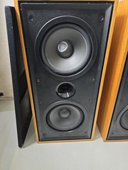Klipsch KG 2.2 Oak Clear Speakers Set- Consecutive Serial Numbers-Vintage