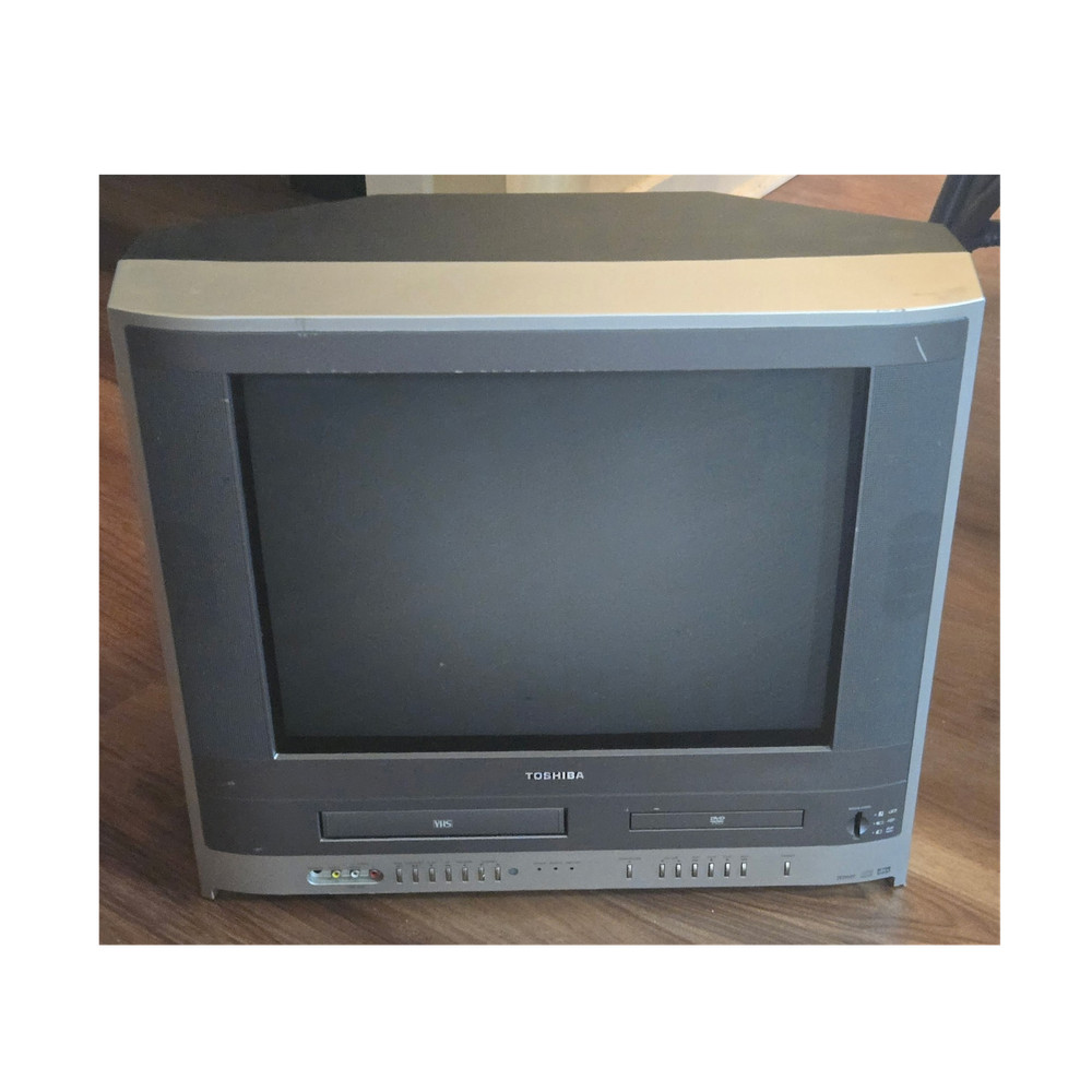 Toshiba MW20F51 TV DVD VCR Combo 2005 Vintage Television Retro Gaming. NO REMOTE