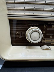 Vintage Graetz Polka 813E Tube Radio Made in Germany AM/FM Shortwave 1950s