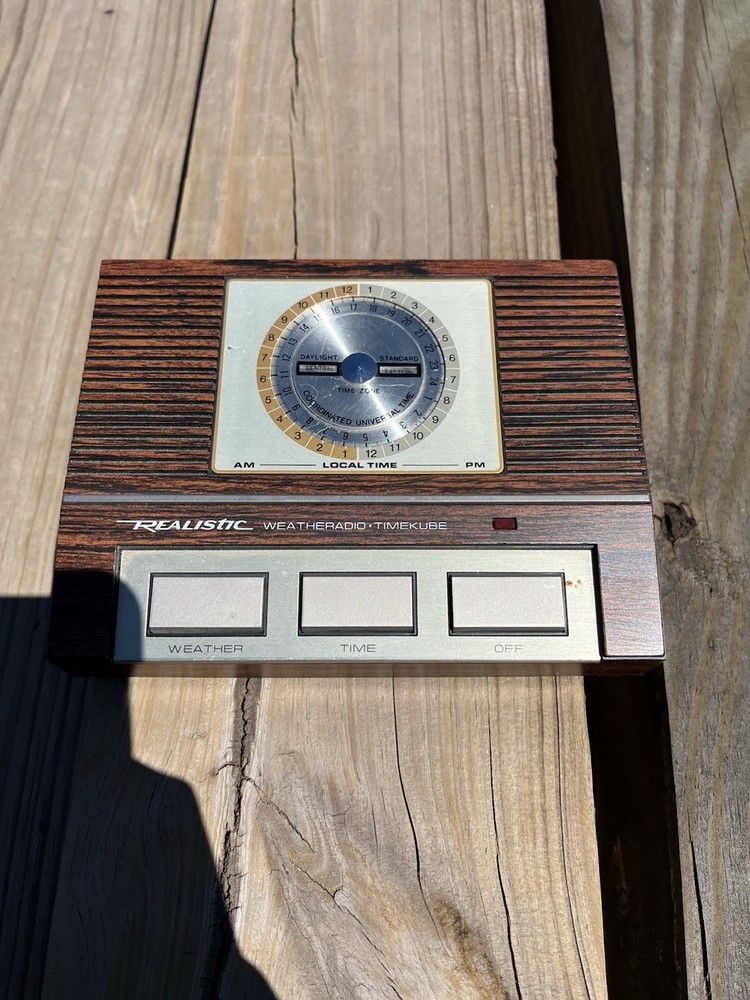 Realistic Weatheradio TimeKube Receiver Coordinated Universal