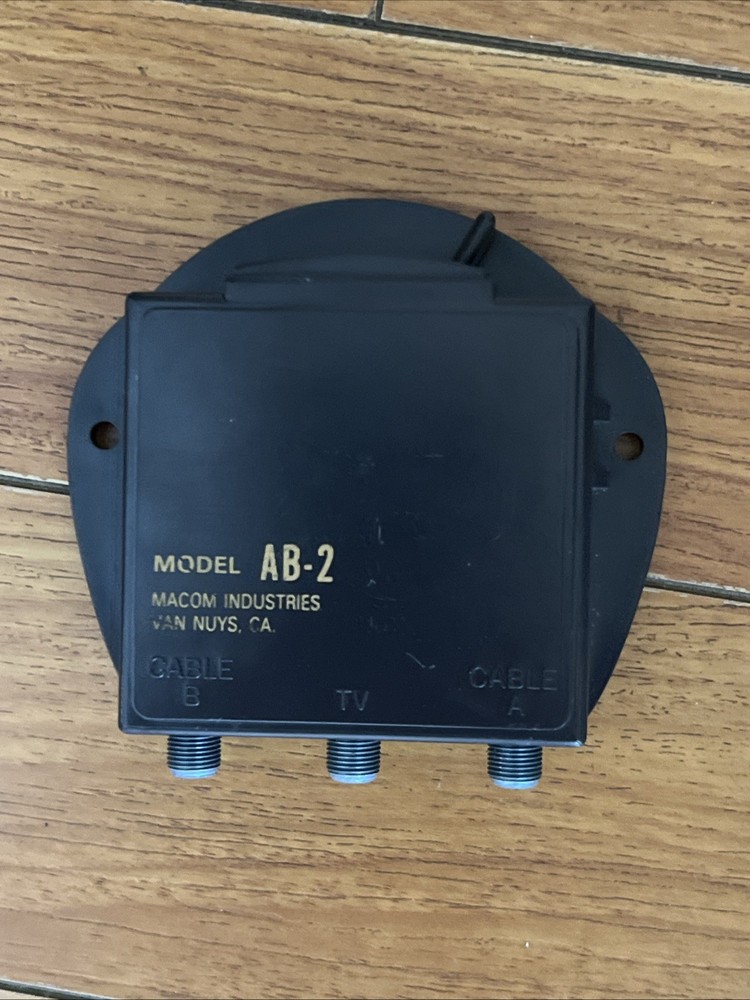 Macom Industries Model AB-2 Vintage Video Cable Control Box Untested As-Is