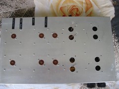 VINTAGE UNIT WITH SPRAGUE CAPACITORS AND OTHER–SEE PICTURES–AS IS-FOR PARTS