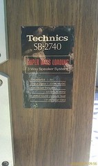 Set of 2 VINTAGE TECHNICS SB-2740 3 WAY Tower SPEAKERS 200 watts