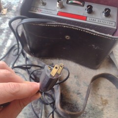 Vintage 1964 Hughes Aircraft Company ROBINAIR no. Ld-101 Leak Detector. Untested