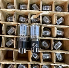 4 pcs 6N8S 6SN7 ECC32 6CC10 USSR Triode Tubes Same Date Code 05-1975 NOS