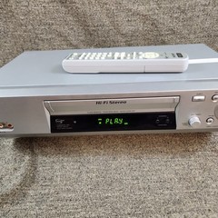 Sony SLV-N88 Hi-Fi Stereo 4-Head VHS VCR Player Tested