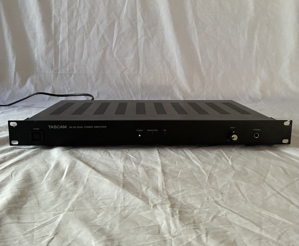 Tascam PA-30 Dual Power Amplifier – Rackmount