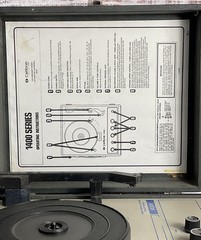 CALIFONE Vintage 1430k Turntable Phonograph Portable Record Player
