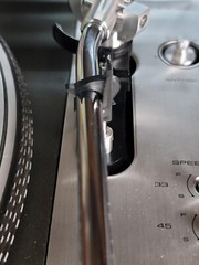 Pioneer PL-518 Tonearm Latch For Stock Arm Rest – Other Models In Description