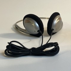 RadioShack Stereo Over-the-ear Headphones Earphones Vintage 33-1160