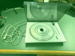 Bang Olufsen Beogram 1800 Belt Drive Turntable with Cartridge, tone arm broken