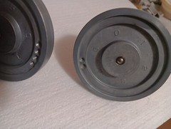 Akai GX-77 Flywheel Left & Right Supply With Capstan Gear & Shaft Holder