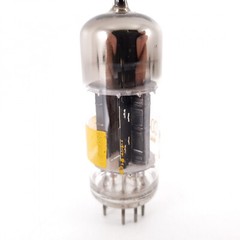 1 X 6CS7 CROWNED TUBE. BLACK PLATES. COPPER RODS. 95/96%. 38. CH70