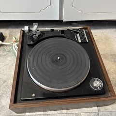 VINTAGE Garrard model #82 turn table Read!!!