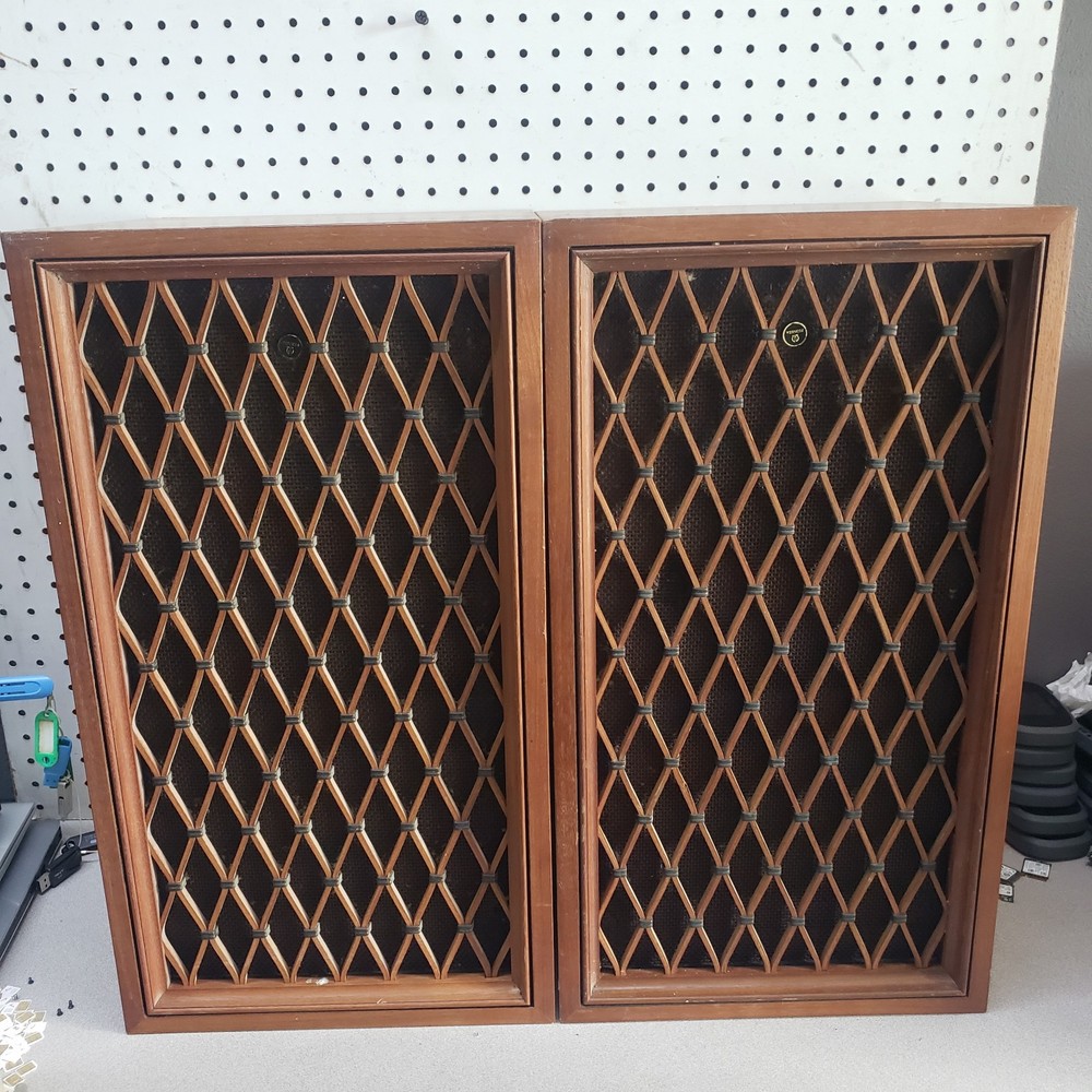 Vintage Pioneer CS-66 Speakers Wood Cabinets Lattice Grills 10” 3-Way 8 Ohms 40W