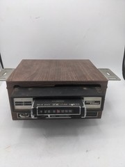 MUNTZ 12 TRACK PLAYS BOTH 4/8 TRACK TAPES WITH FM RADIO CARTRIDGE.