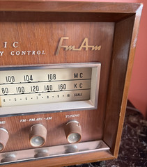 Mid Century Tube FM AM Radio Panasonic 782B Tweed 1963 Please Read
