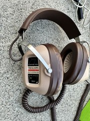 Realistic Custom Pro Stereo Headset 1970s Adjustable Headband 10ft Cable Brown